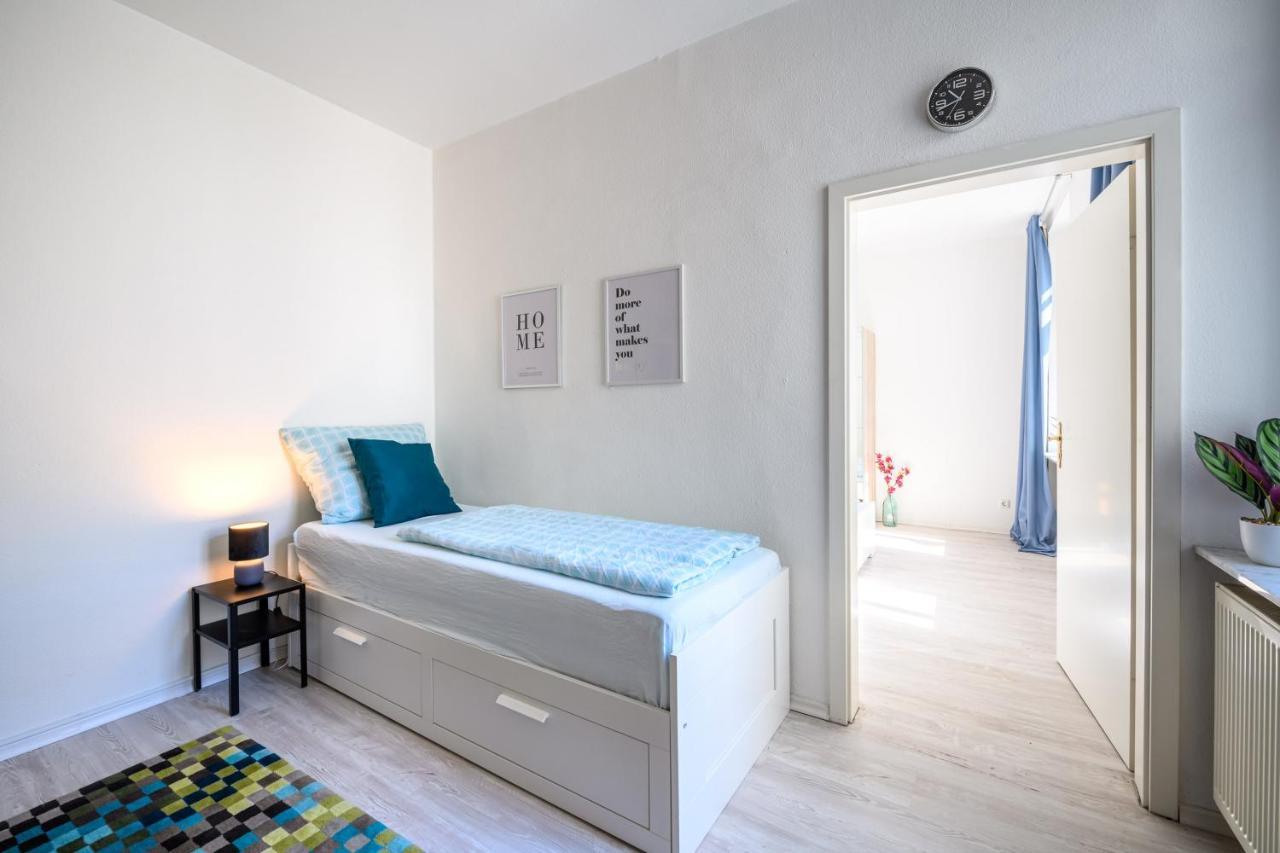 Grosszuegige Wohnung, Top-Lage Auf Dem Werder, Max 4 Personen Magdeburg Luaran gambar